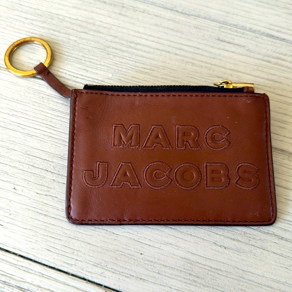 Marc Jacobs Handbags - Marc Jacobs Keychain wallet